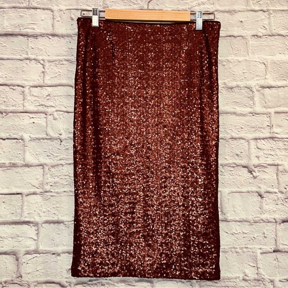 NWOT: VENUS Sequin Lined Metallic Holiday Party Pencil Skirt - Size 10 (Medium)